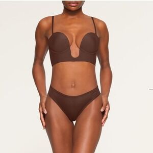 SKIMS Deep Plunge Bra 3X Cocoa Adjustable Straps Underwire Shapewear Comfort